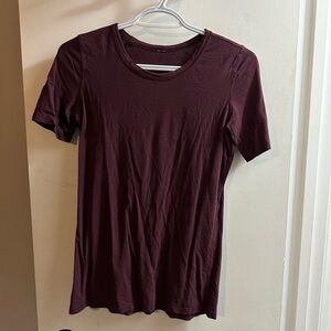 Lululemon T-Shirt